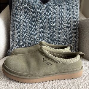 Koolaburra by UGG Burree Men's Suede Slippers~ size 8